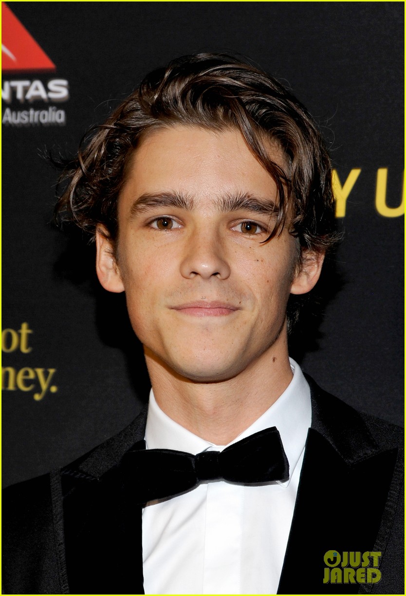 Brenton Thwaites & Callan McAuliffe Bring Stud Factor To G'Day Black Tie Gala