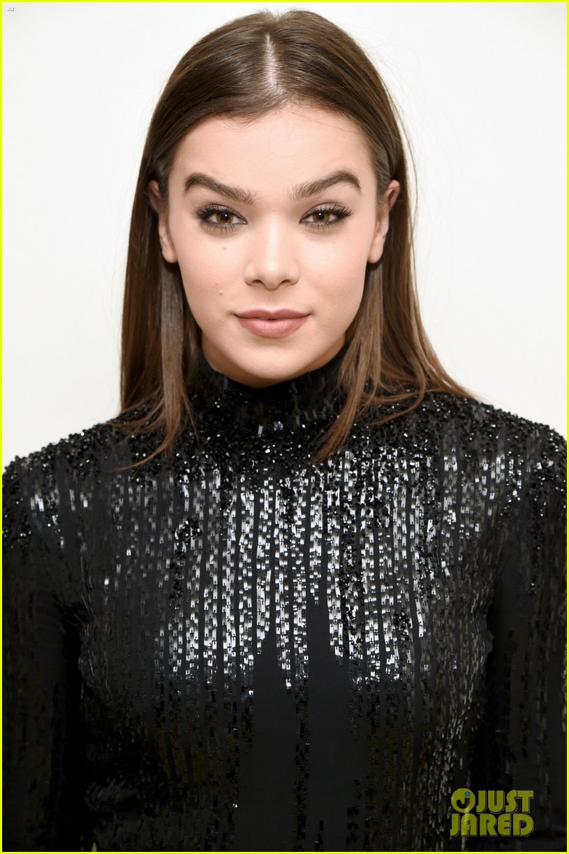 Hailee Steinfeld Celebrates Her W Mag Feature During Golden Globes Weekend!