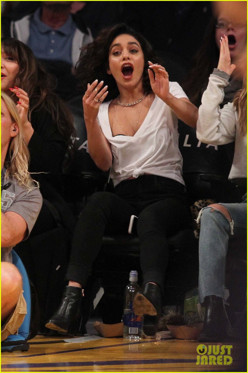 Vanessa Hudgens & Ashley Tisdale Are Total Friendship Goals!