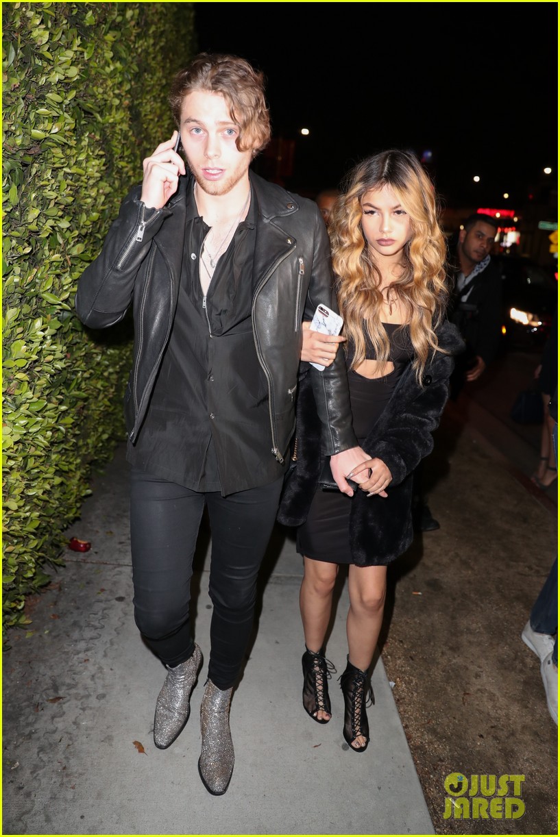 5SOS's Michael Clifford & Luke Hemmings Party With Girlfriends For Grammys Weekend 2017