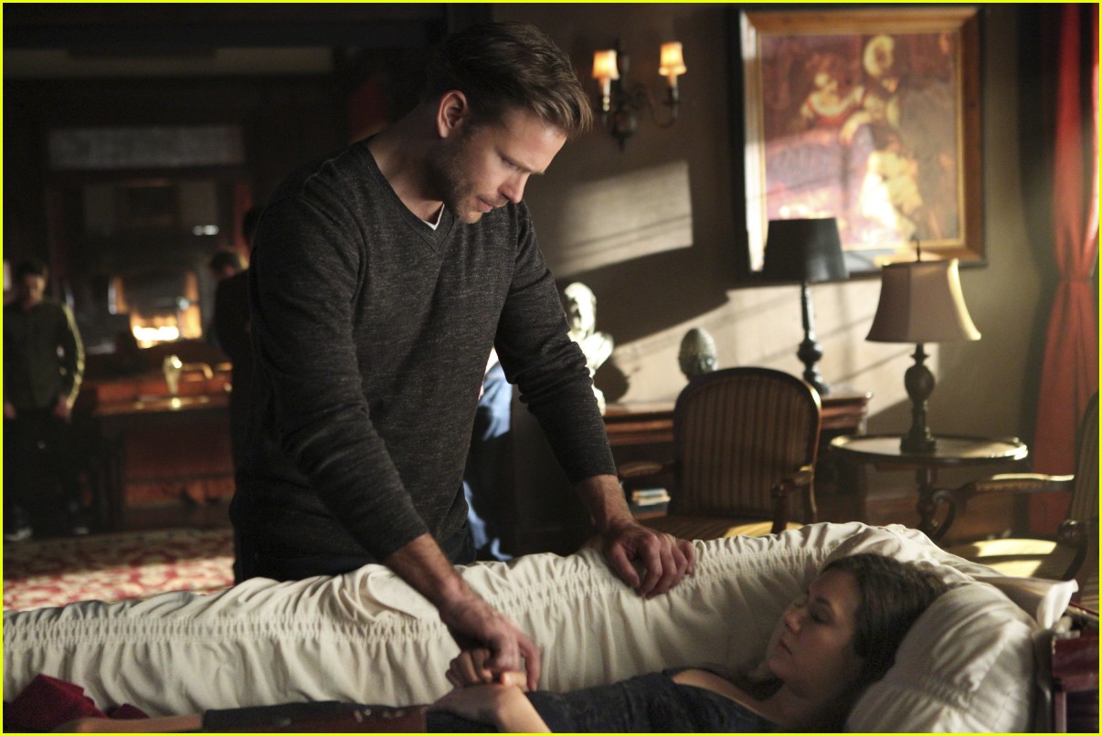 Elena is Awake & Talking in 'The Vampire Diaries' Series Finale Teaser - Watch Now!