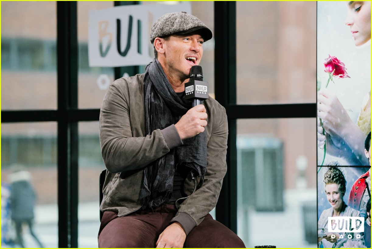 Watch First Gaston Clip from 'Beauty & The Beast' Starring Luke Evans!