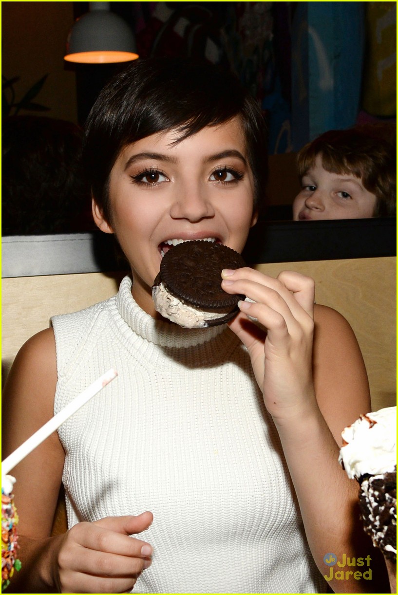 'Transformers' Isabela Moner Should Always Have a Pixie Cut!