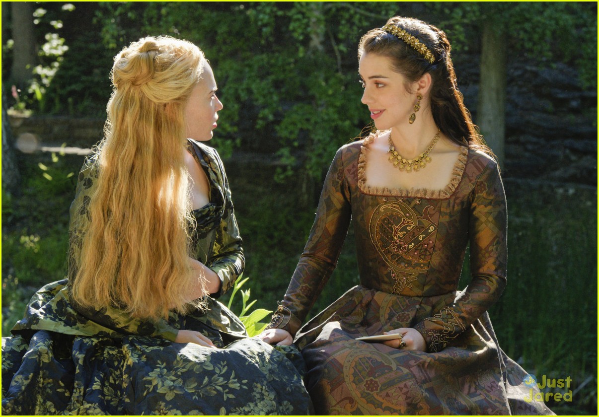Adelaide Kane Dishes On Mary's Search For Power on 'Reign'