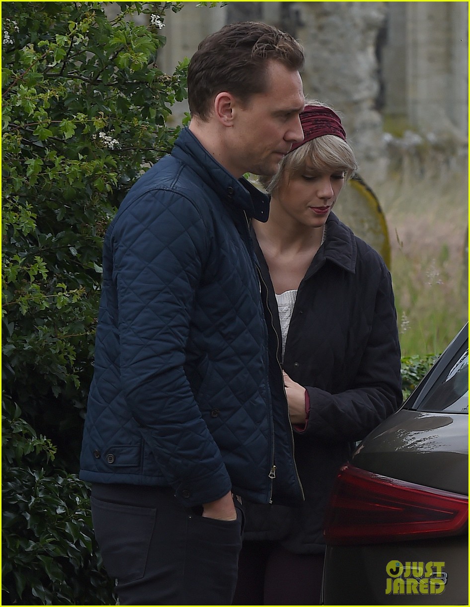 Taylor Swift's Ex Tom Hiddleston Speaks About Their Relationship