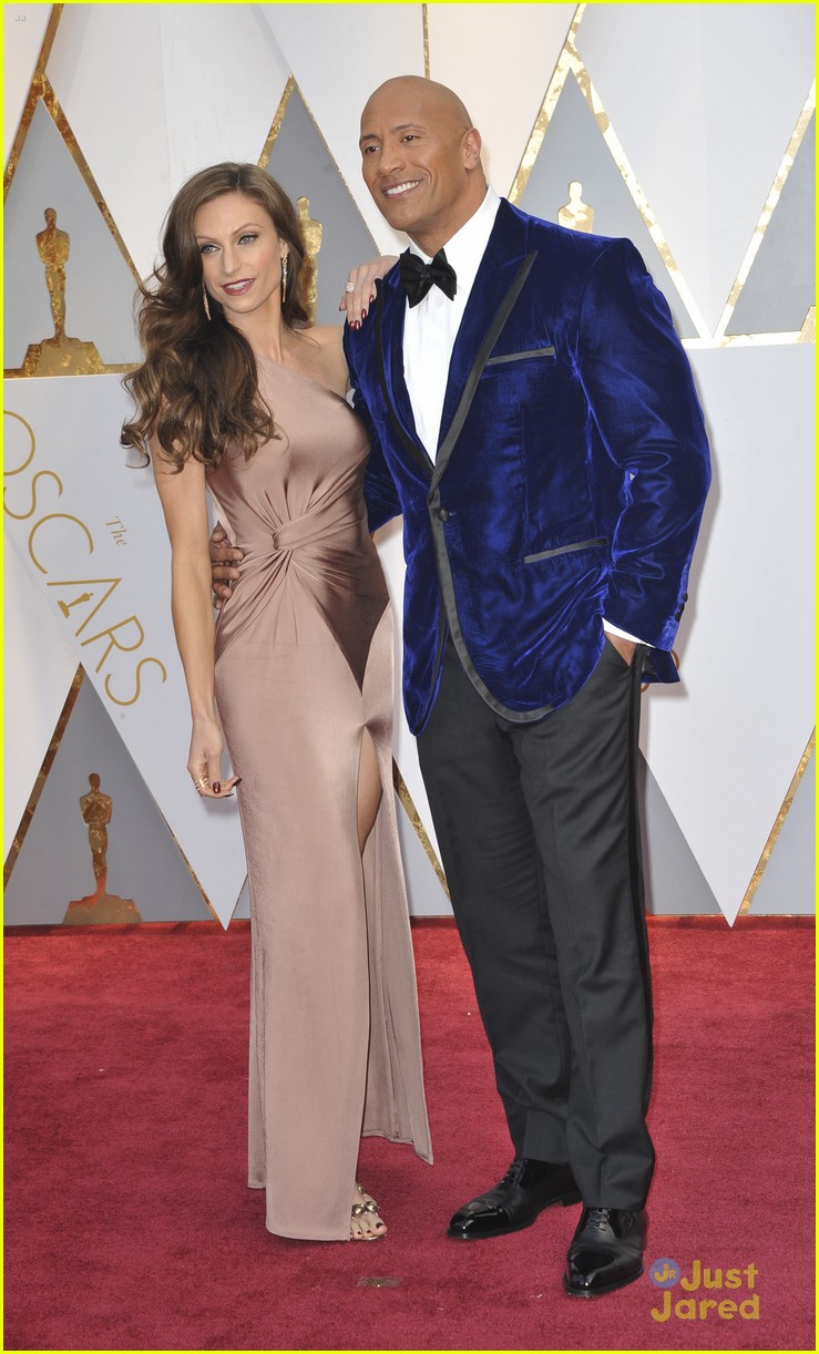 'Moana's Auli'i Cravalho Really Loved Dwayne Johnson's Blue Velvet Oscars Suit