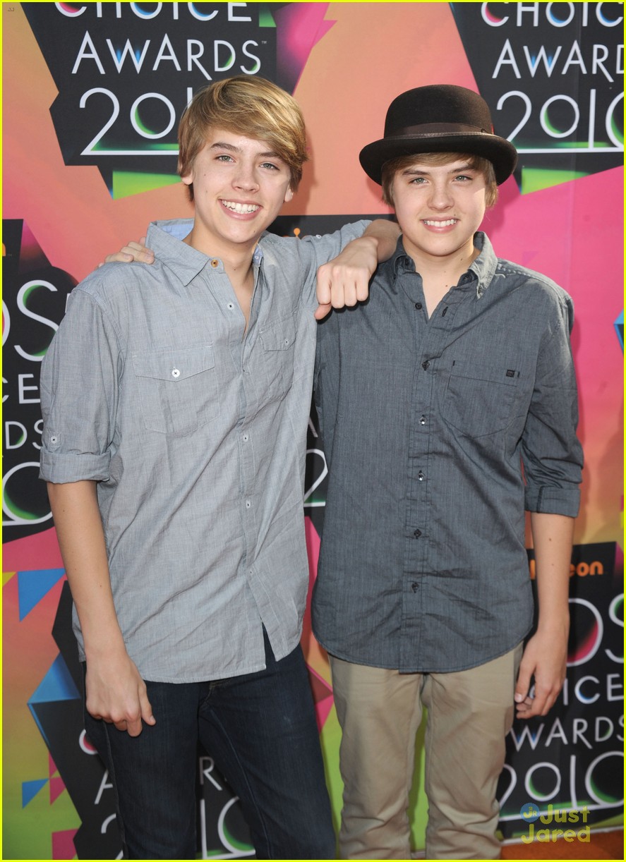 Cole & Dylan Sprouse Joke About 'Suite Life' Days