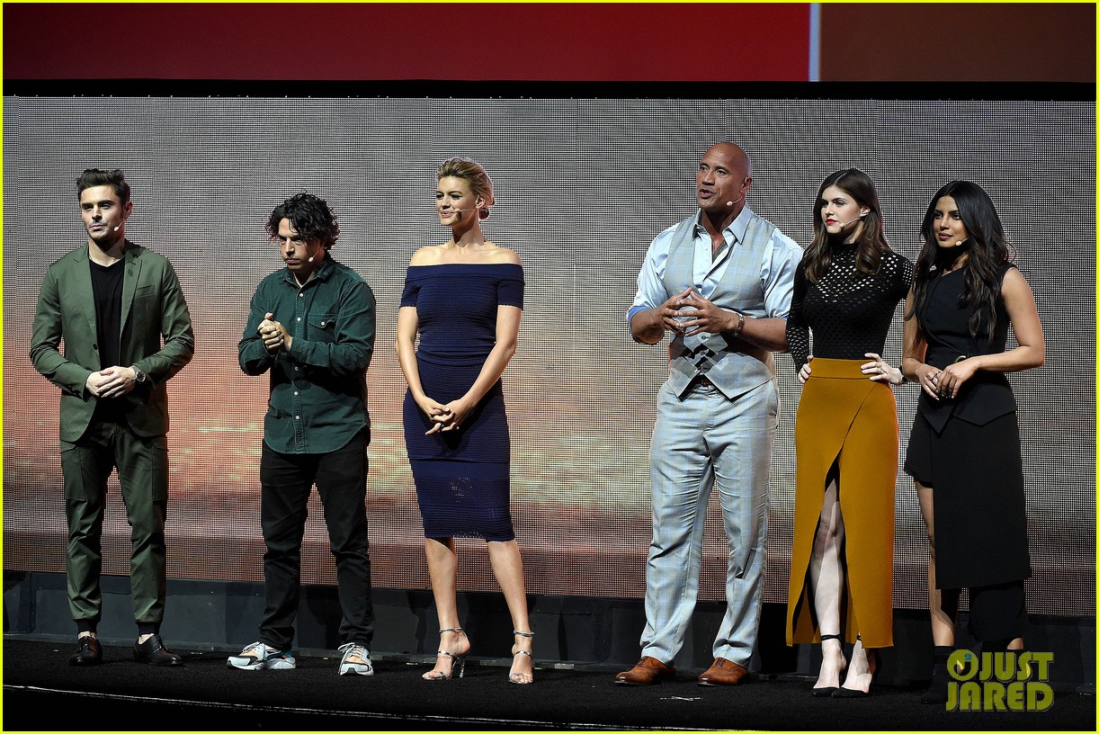 Zac Efron Debuts New 'Baywatch' Footage With Co-Stars At CinemaCon 2017!