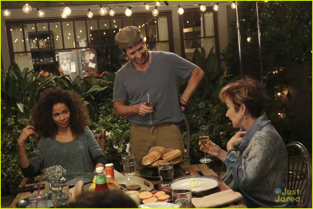 Stef & Lena Have An 'Epic Romantic' Moment Tonight on 'The Fosters'