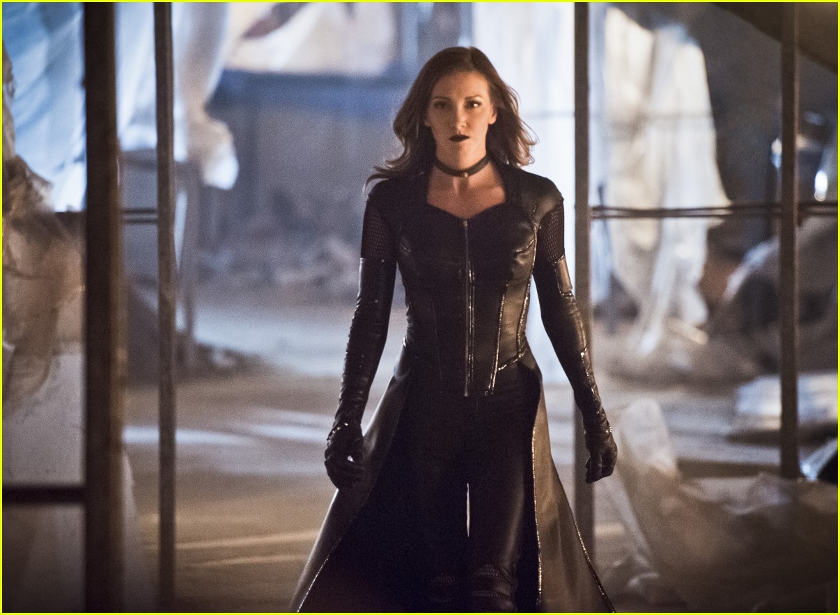 Katie Cassidy is Officially Returning to 'Arrow' as a Series Regular!