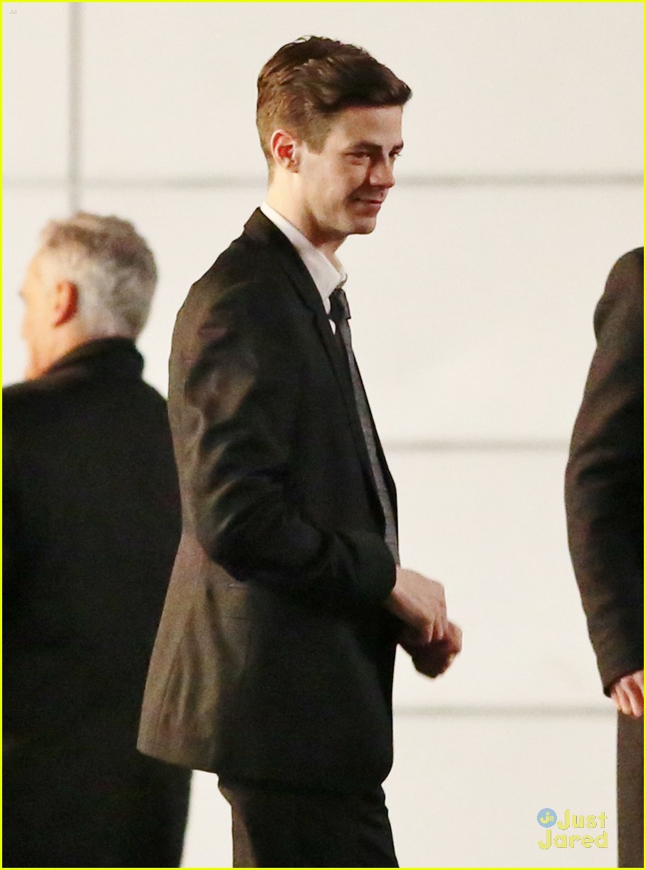 Grant Gustin & Candice Patton Film Emotional Scenes For 'The Flash'
