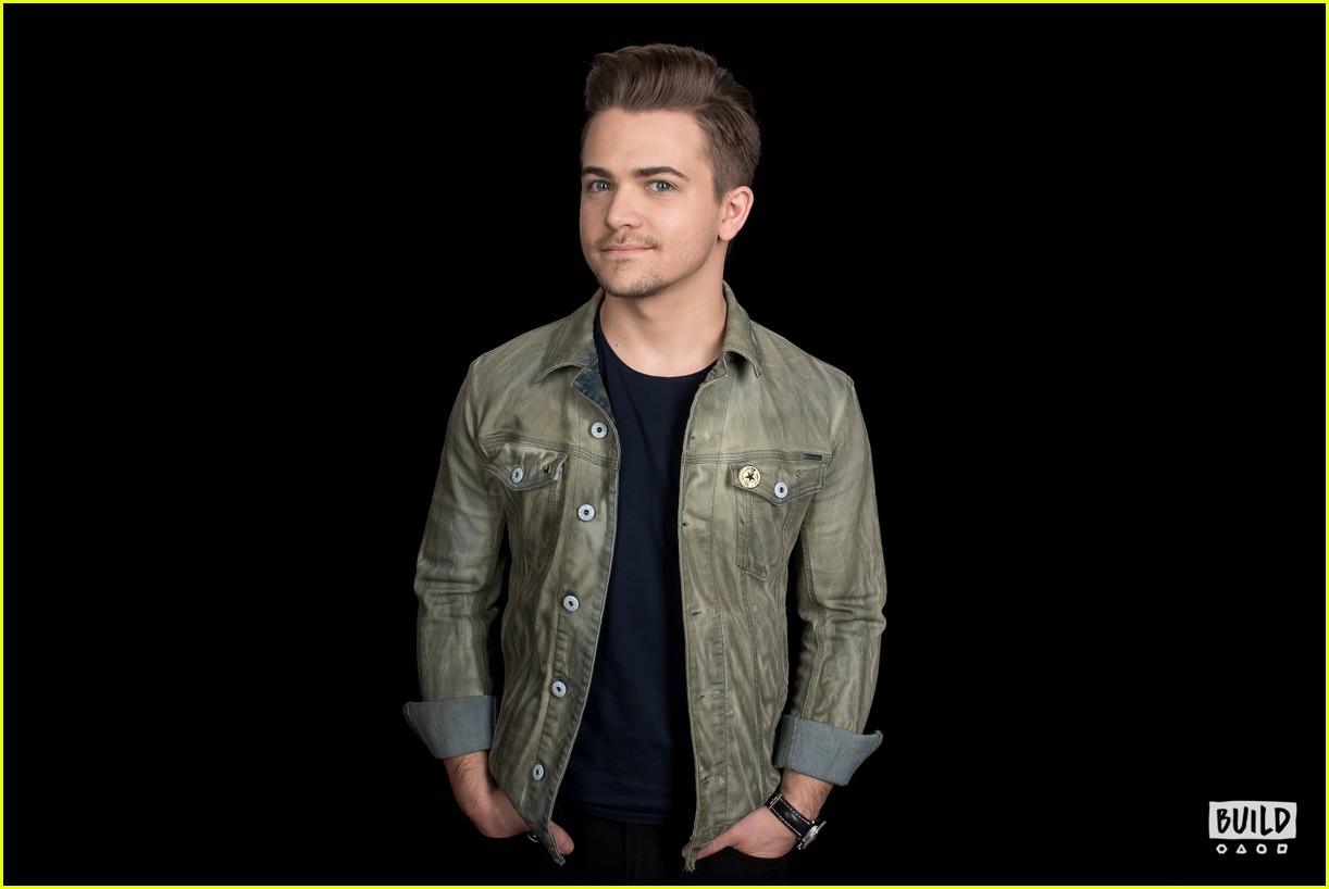 Hunter Haynes & Girlfriend Libby Barnes Are Still Going Strong!