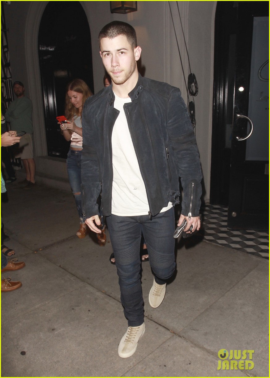 Nick Jonas Reveals the Reason He Likes Country Music So Much!