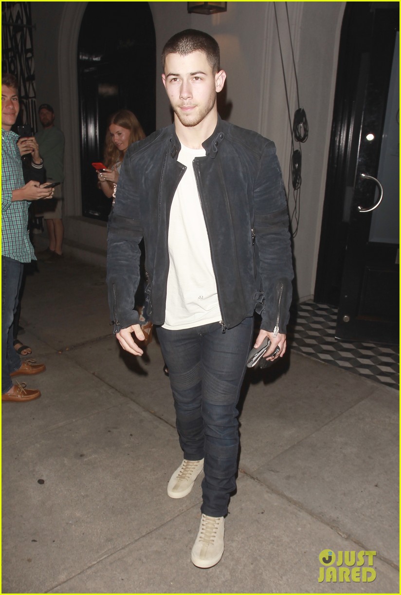 Nick Jonas Reveals the Reason He Likes Country Music So Much!