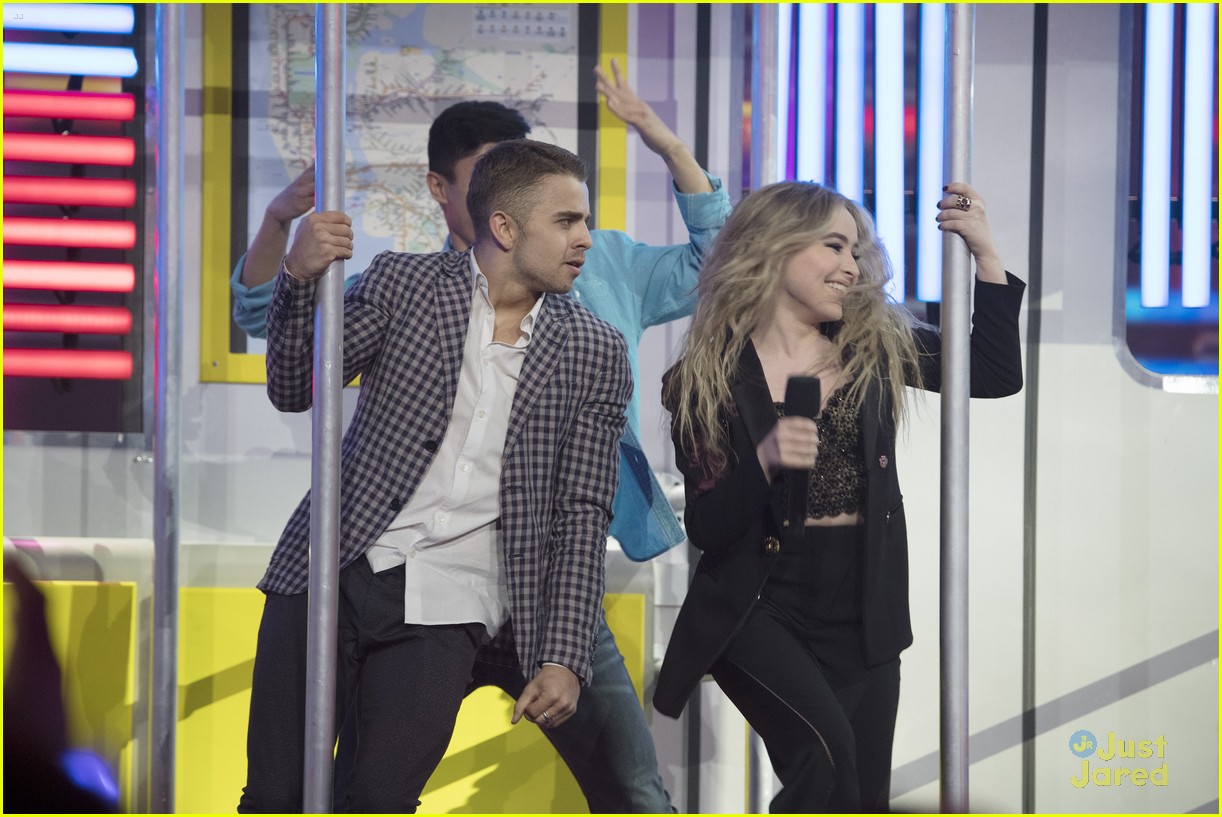 Sabrina Carpenter Recreates 'Thumbs' Music Video For RDMAs 2017