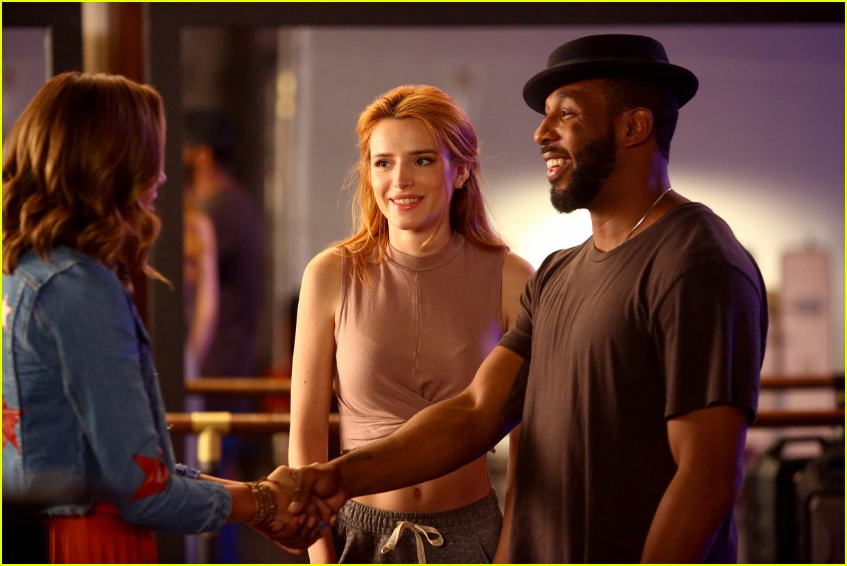 Former 'Bachelor' Couple Ben & Lauren Stop By 'Famous in Love' Tonight