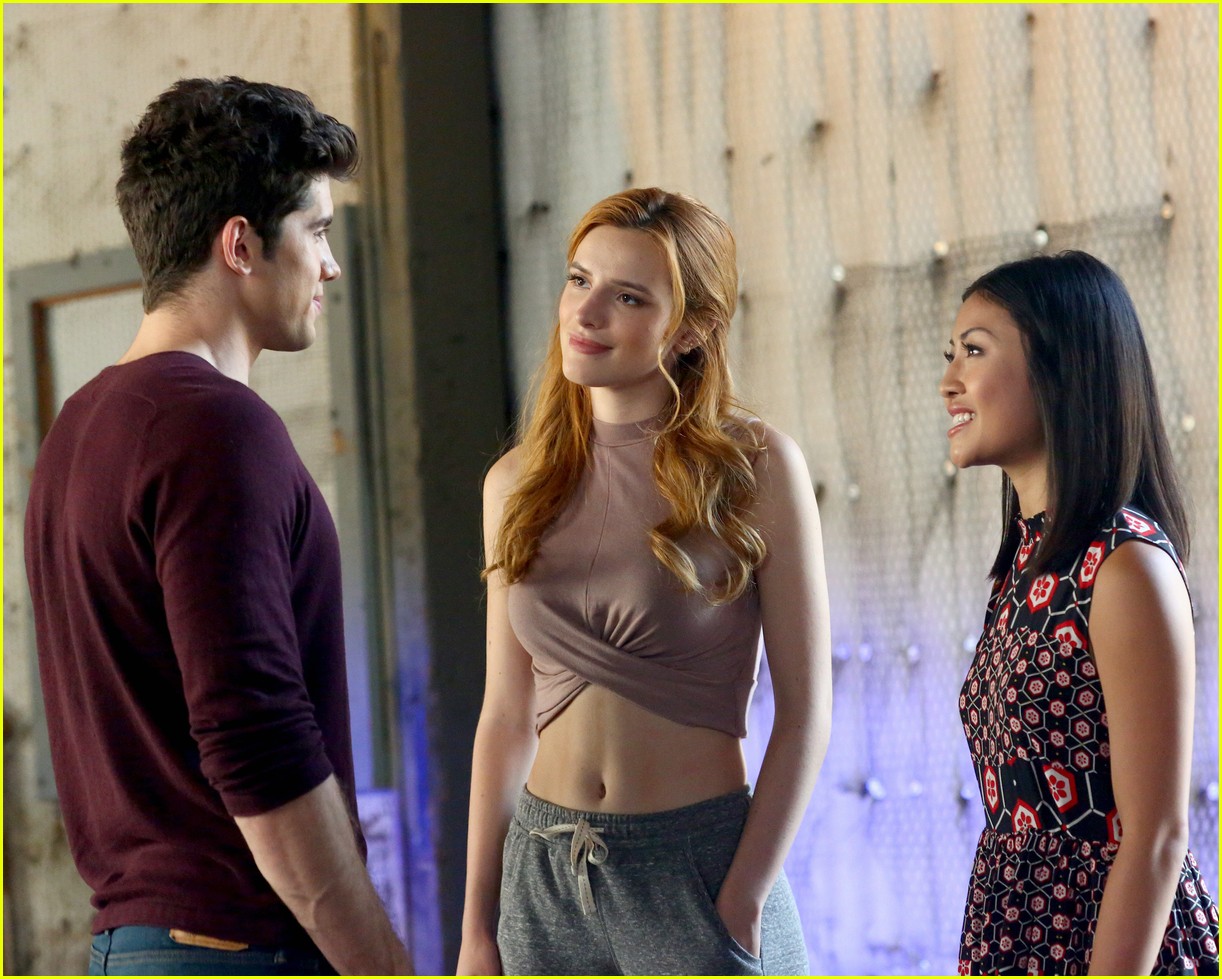 Former 'Bachelor' Couple Ben & Lauren Stop By 'Famous in Love' Tonight