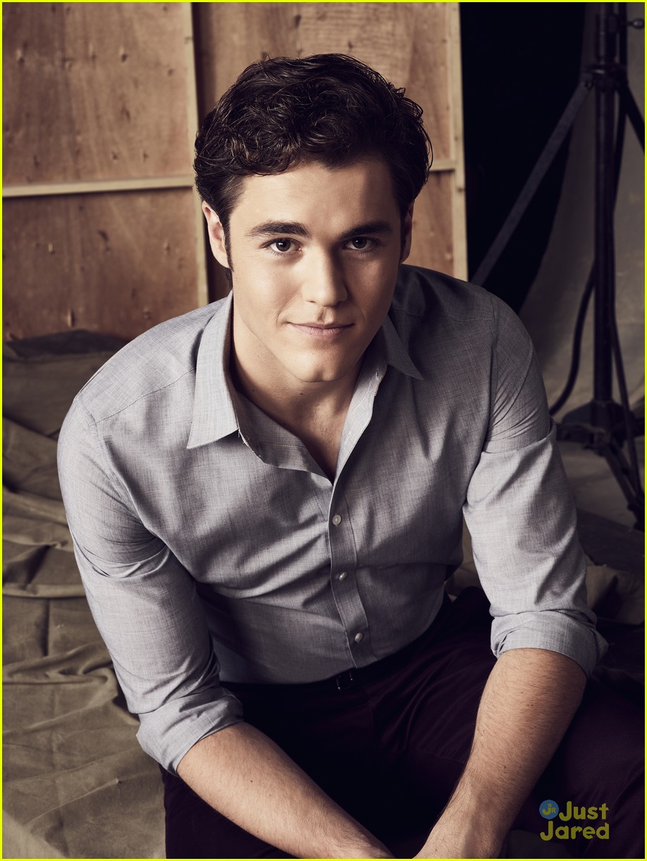 4 Things You Definitely Didn't Know About 'Famous in Love's Charlie DePew
