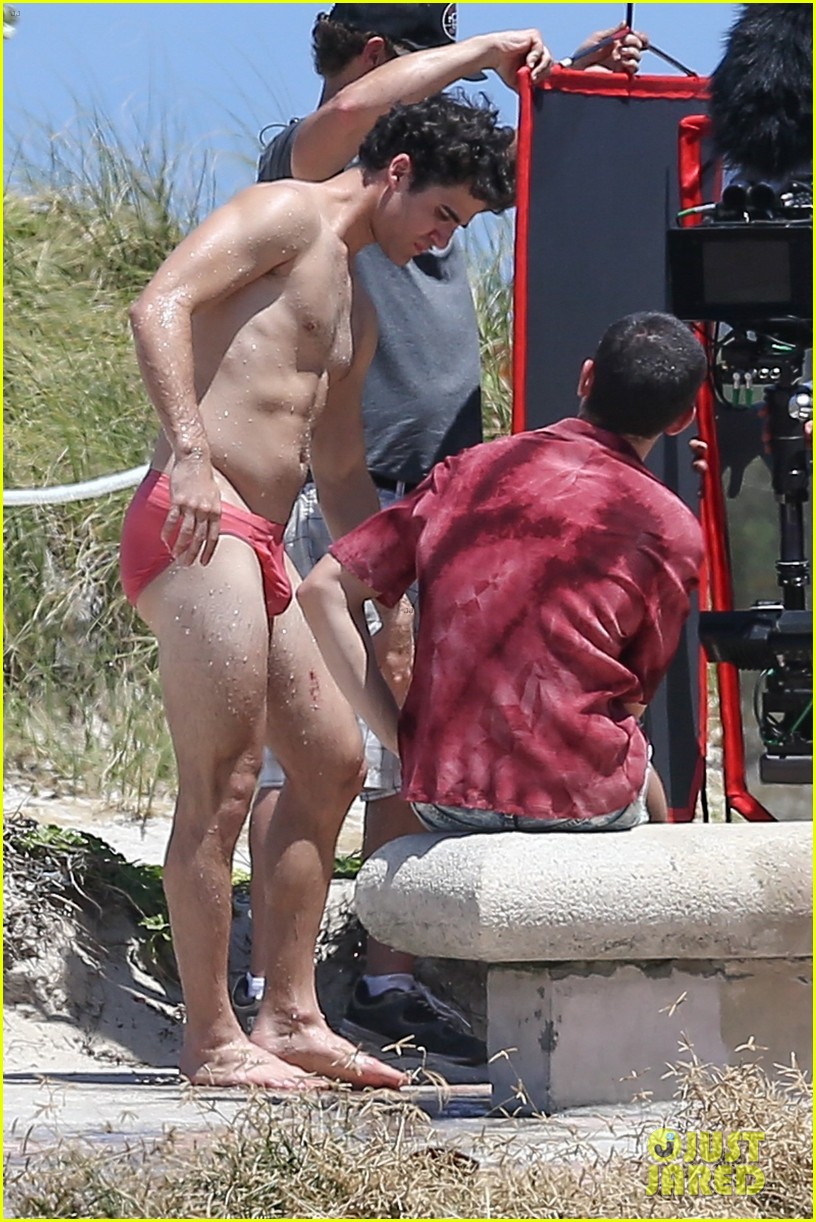 Darren Criss Showers in a Speedo on 'Versace' Set!