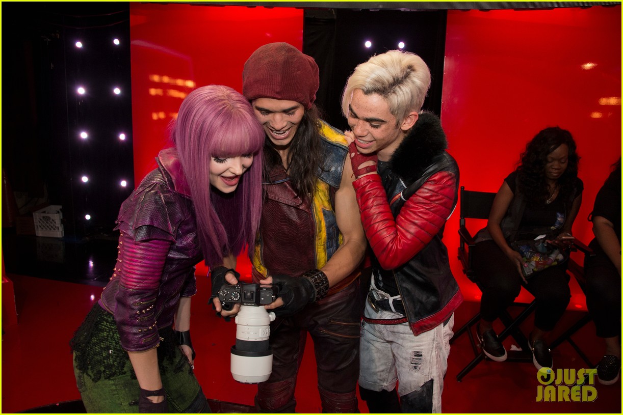 EXCLUSIVE: 'Descendants 2' Director Kenny Ortega Calls Cast 'The Strongest Disney Channel’s Ever Had'