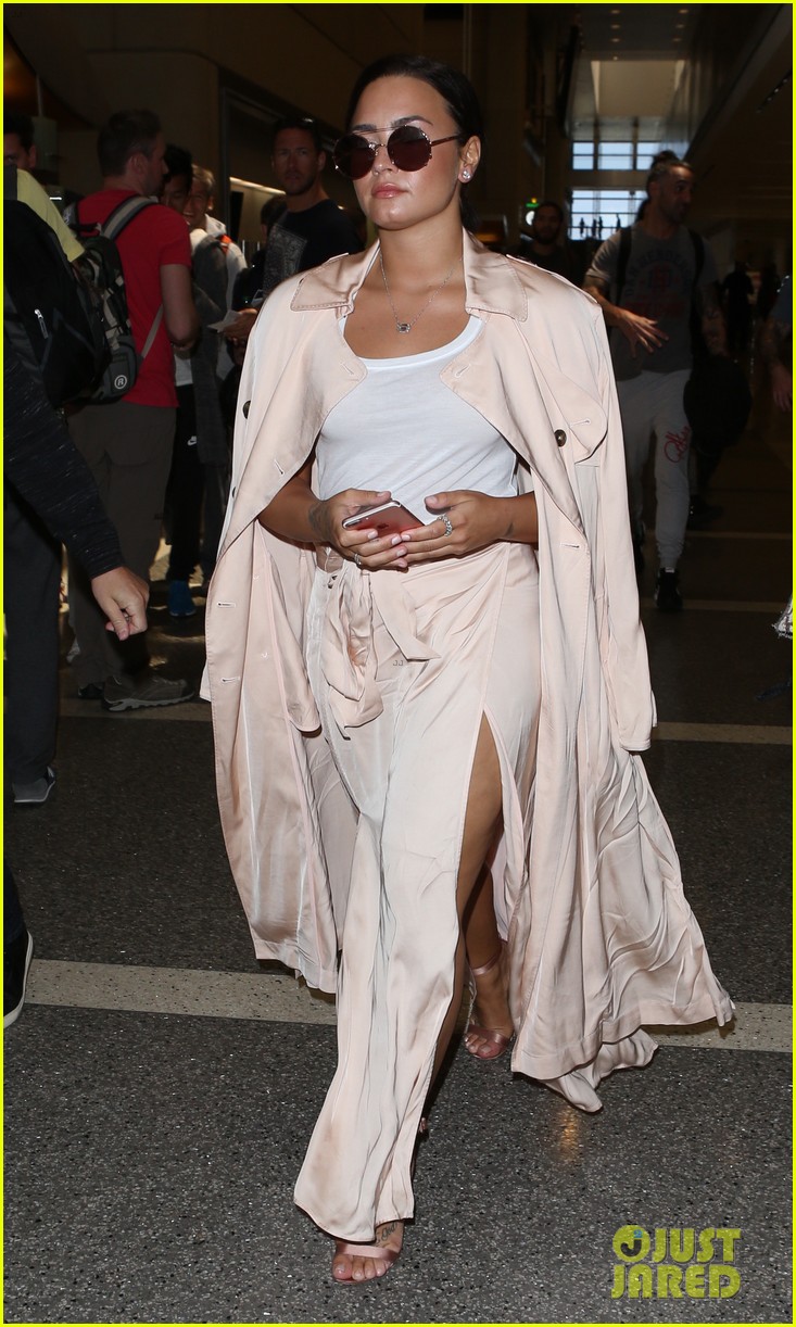 Demi Lovato Shows Off Her Airport Style While Jetting Out of LA