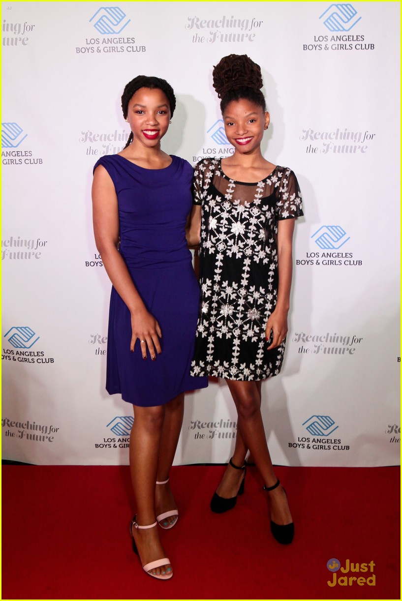 Jake T. Austin Suits Up Sharp For The LA Boys & Girls Club Benefit Dinner