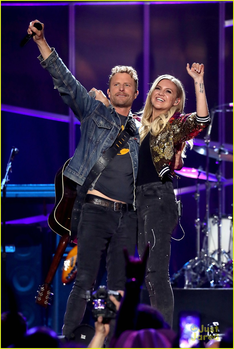 Kelsea Ballerini Just Couldn't Stop Dancing at the iHeartCountry Festival This Weekend