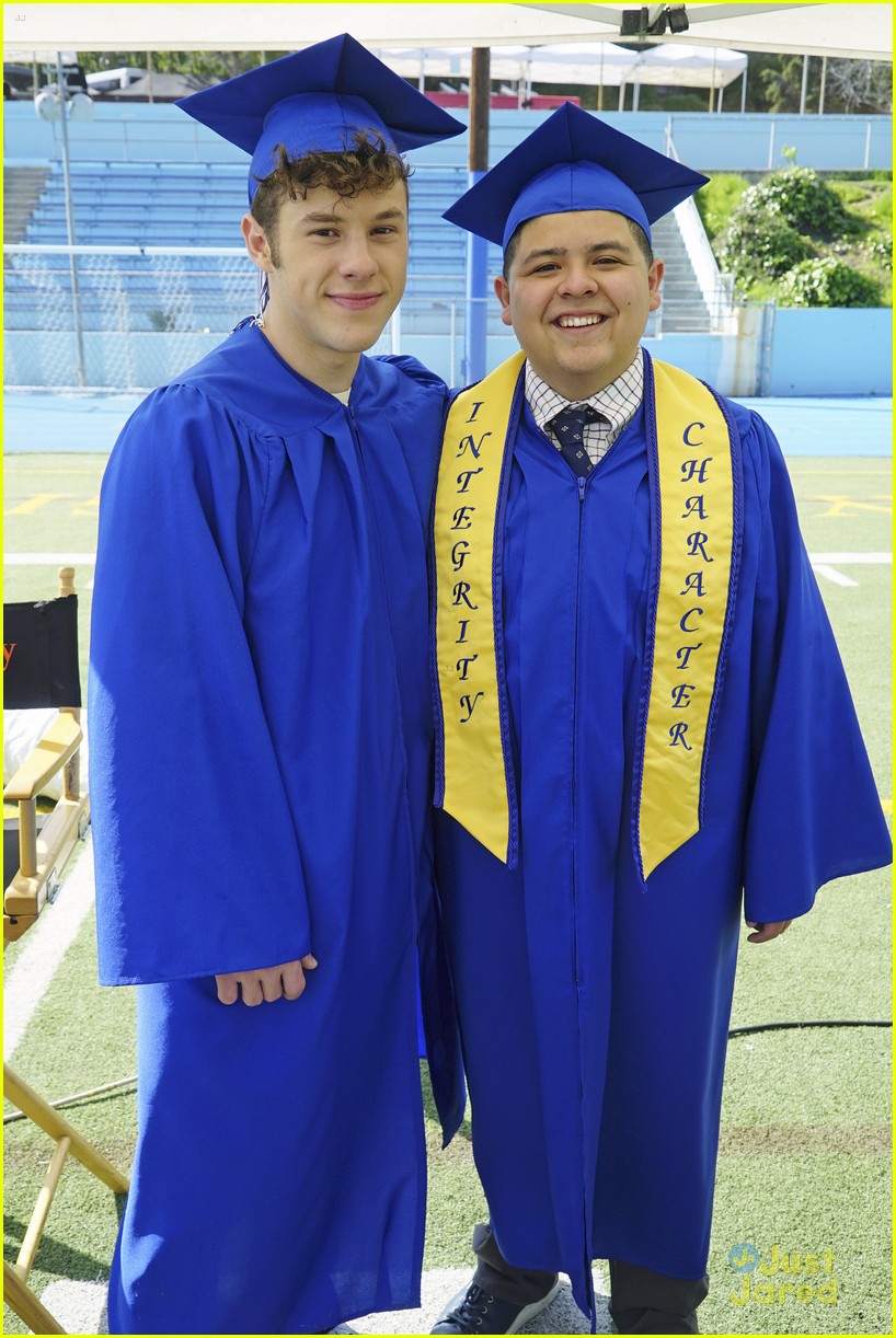 Rico Rodriguez & Nolan Gould Graduate on 'Modern Family's Season Finale!