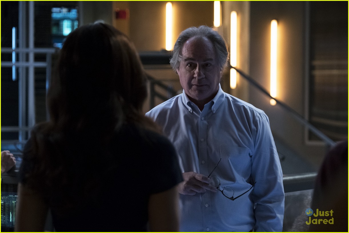 Did Cameron Just Kill Kirsten In This First Clip From 'Stitchers'?