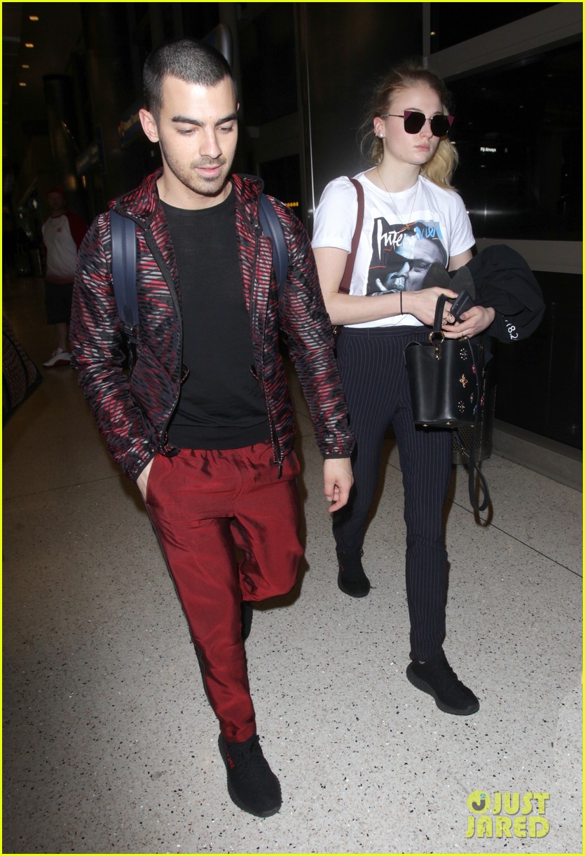 Sophie Turner & Joe Jonas Understand Each Other, She Says