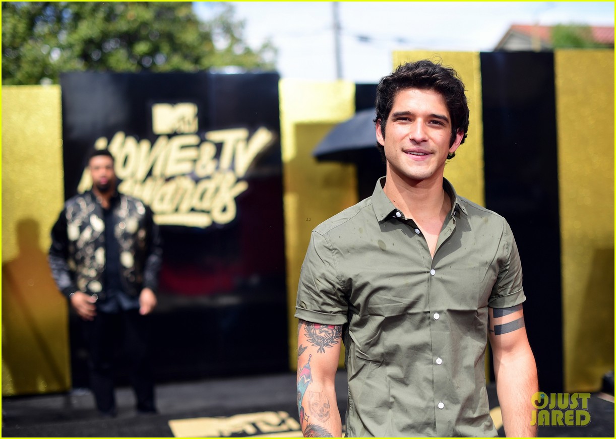 Tyler Posey Keeps His Chill at the MTV Movie & TV Awards 2017
