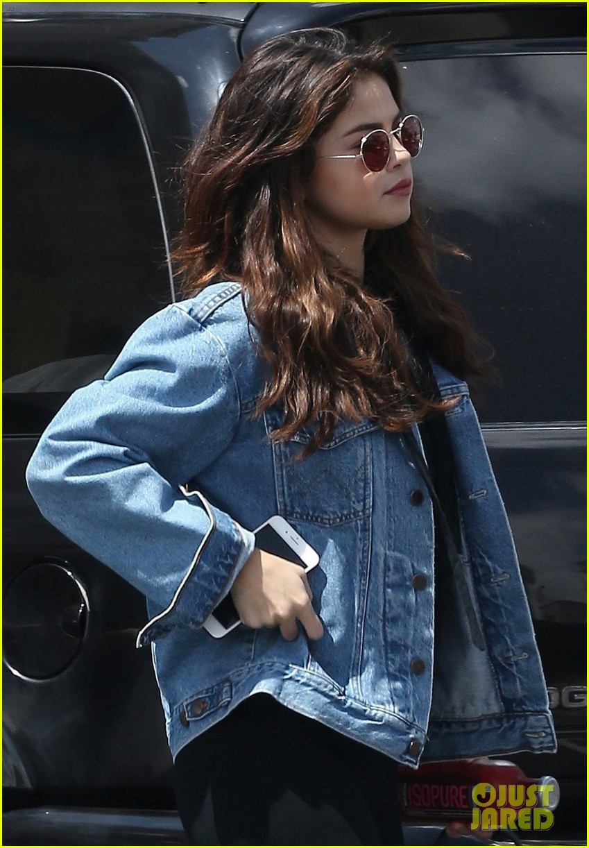Selena Gomez Rocks Denim Jacket for Healthy Shopping Trip