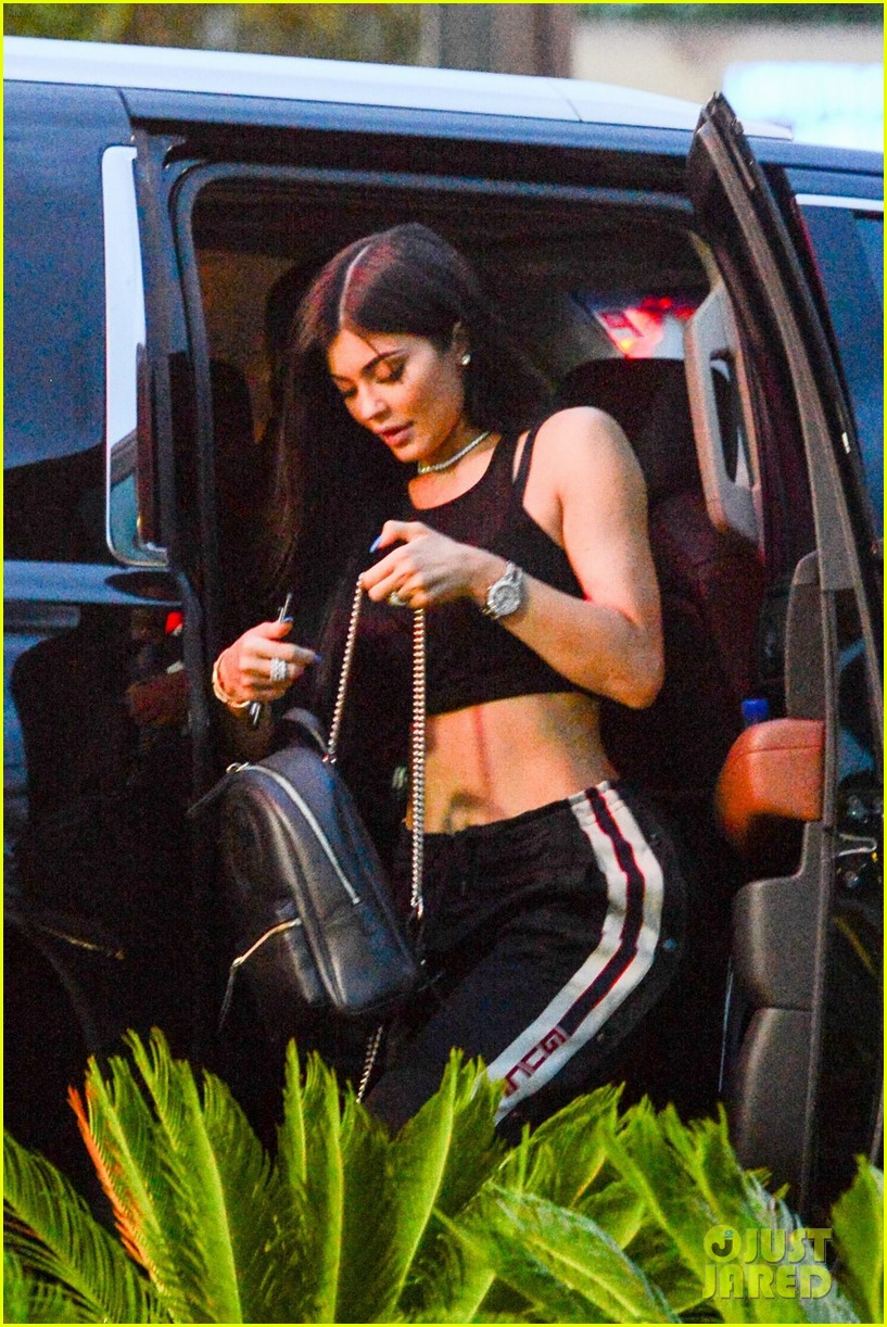 Kylie Jenner Joins Rumored Boyfriend Travis Scott in Miami