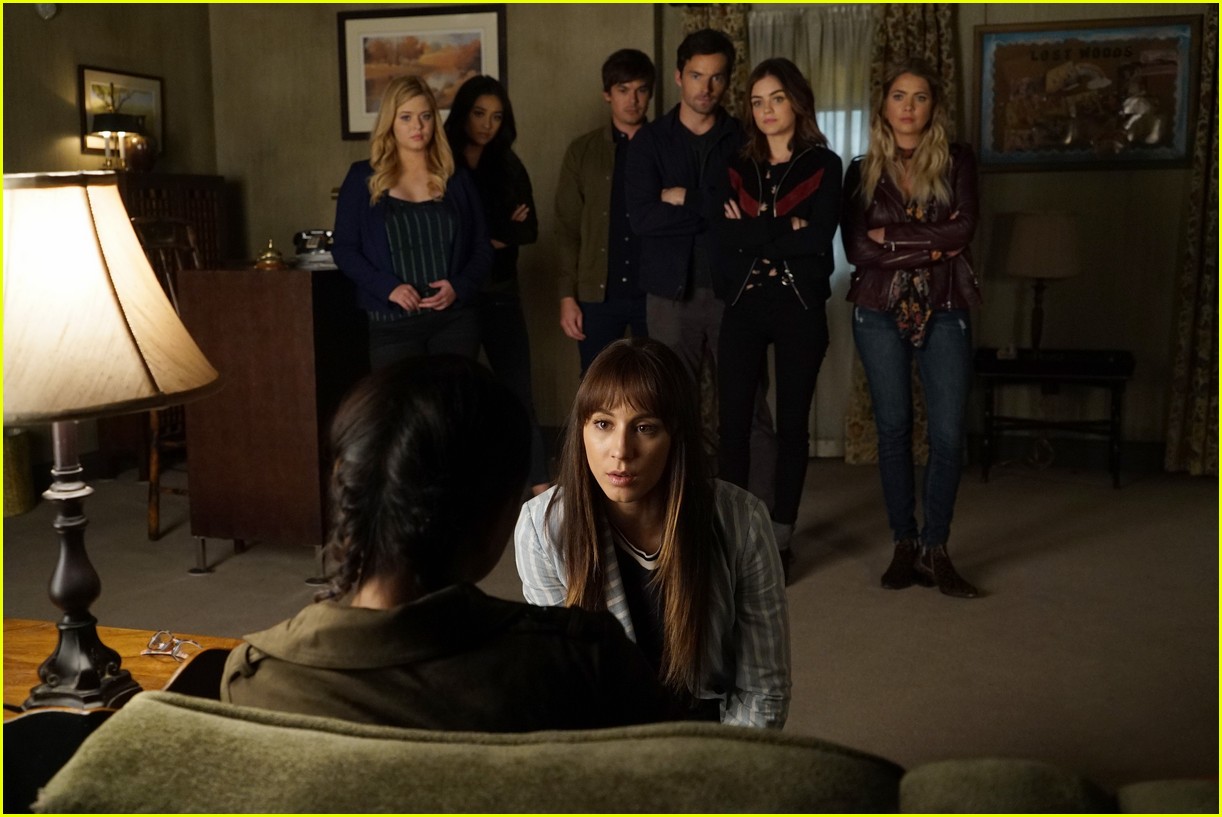 Do These 'Pretty Little Liars' Photos Spoil Who Killed Charlotte?