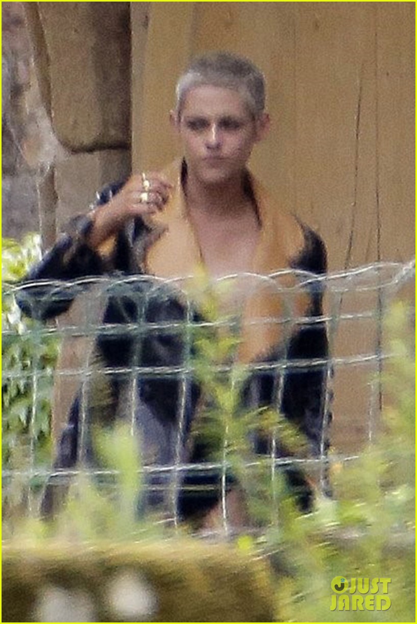 Kristen Stewart Gets Girlfriend Stella Maxwell's Support at Photo Shoot in France