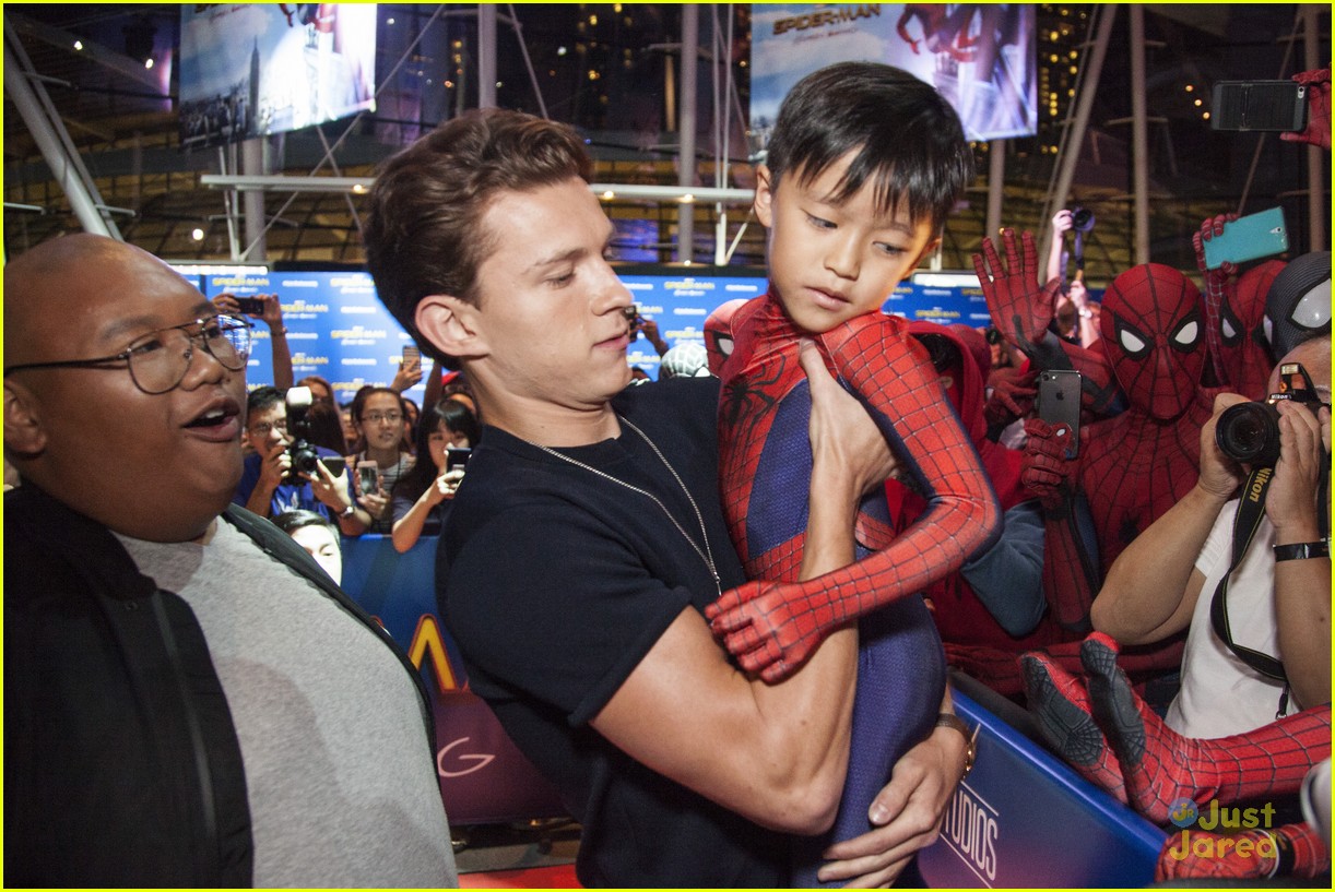 Tom Holland's Favorite 'Spider-Man: Homecoming' Prop Cost $500!