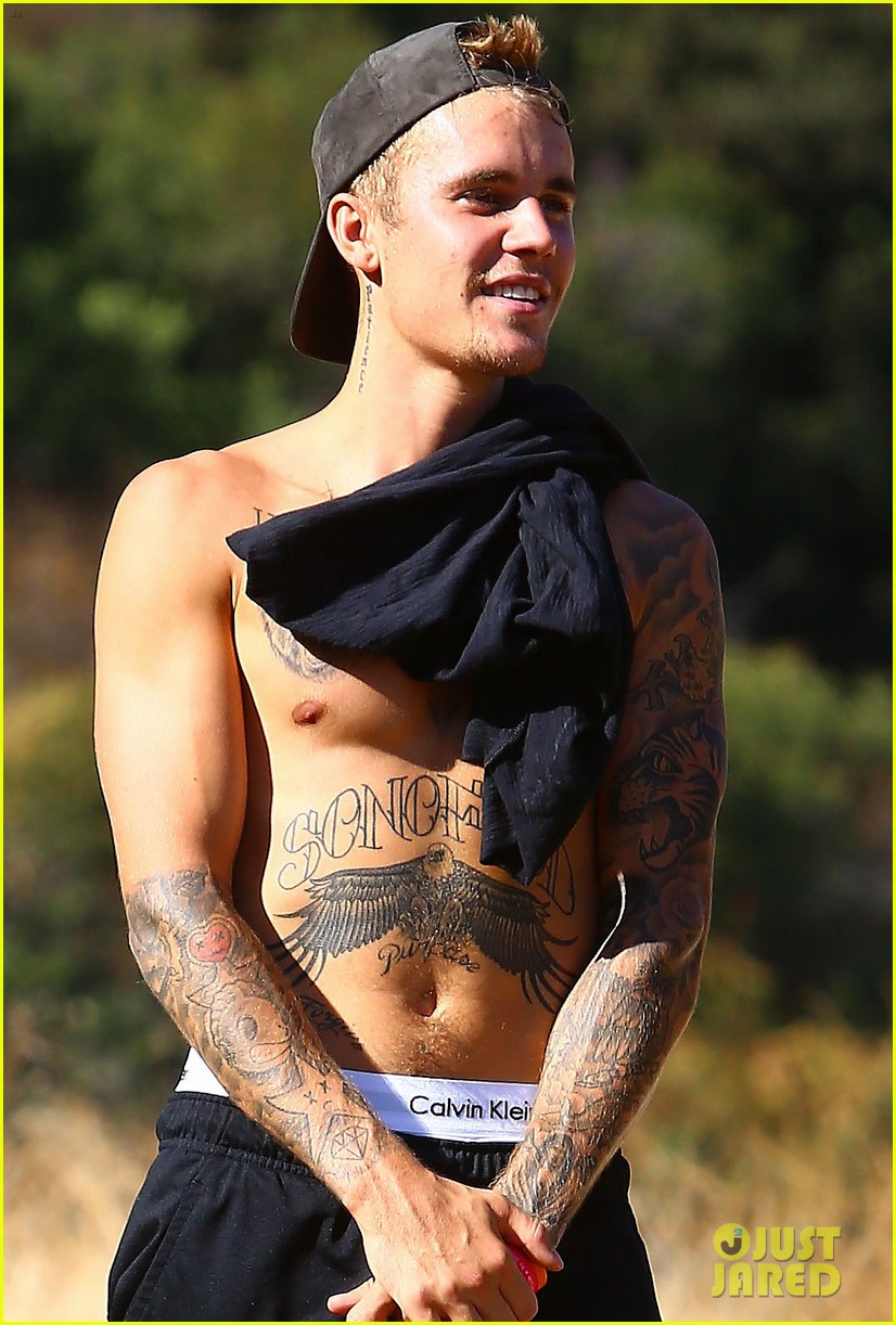 Justin Bieber Looks Hot on His Hike with a Friend!