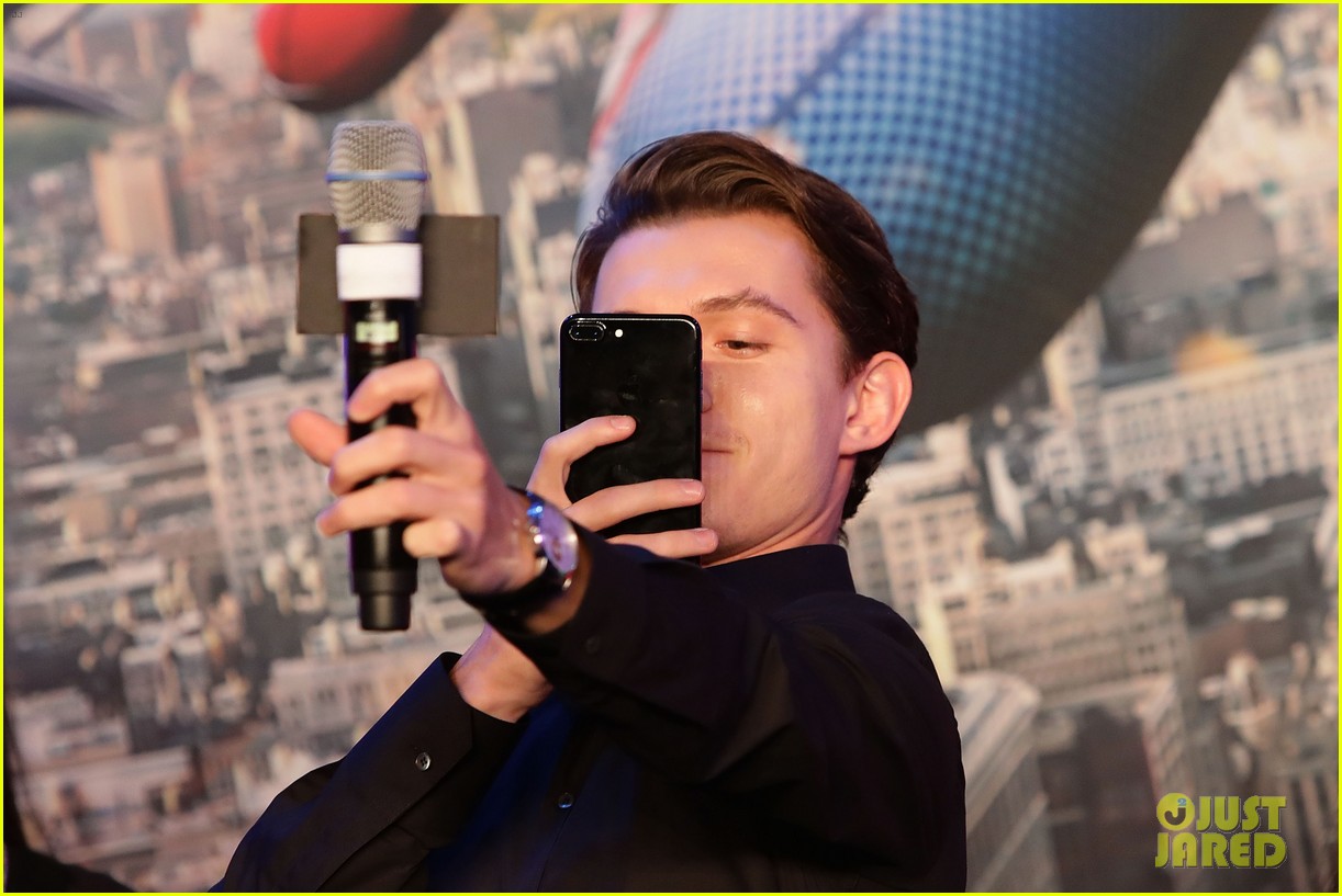 Tom Holland's Rihanna-Inspired 'Lip Sync Battle' Is Airing This Week!