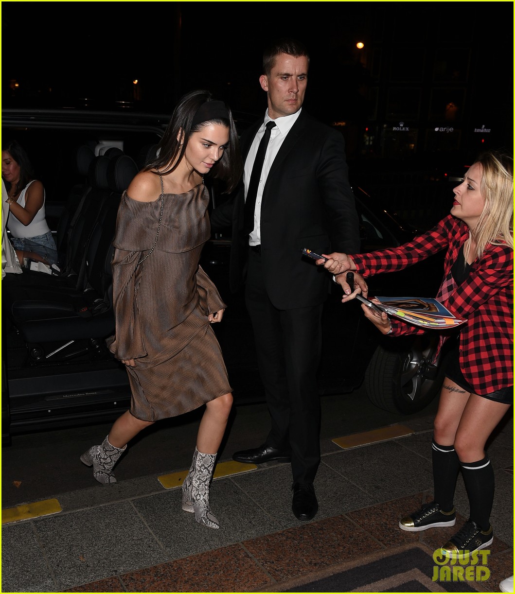Kendall & Kylie Jenner Stylishly Take Europe