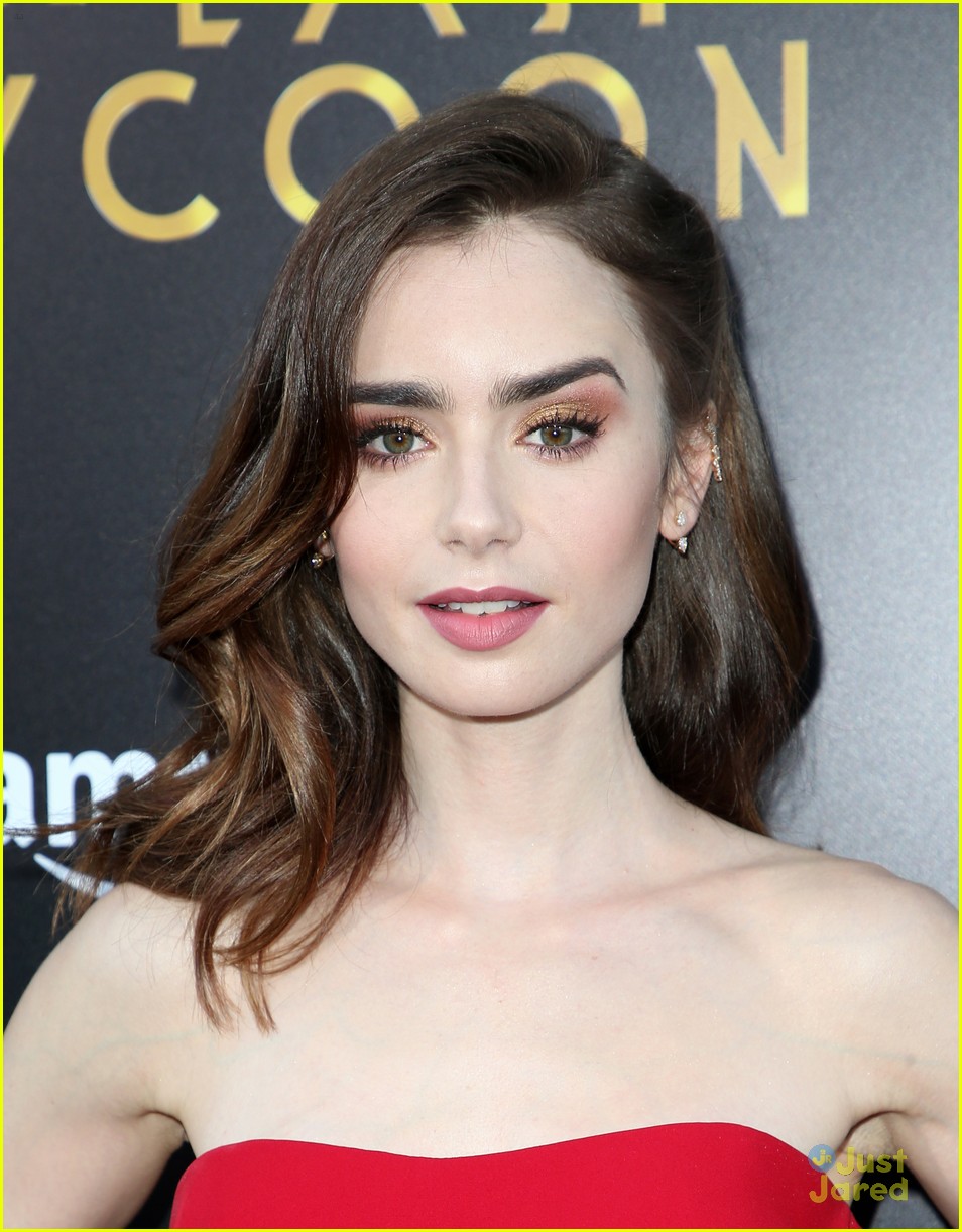 Lily Collins Looks Like She Time Traveled From The 1930s for 'The Last Tycoon' Premiere