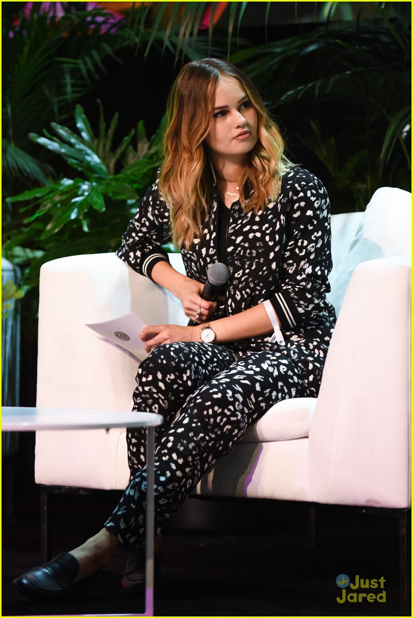 Debby Ryan & Nia Sioux Team Up for BeautyCon LA Panel