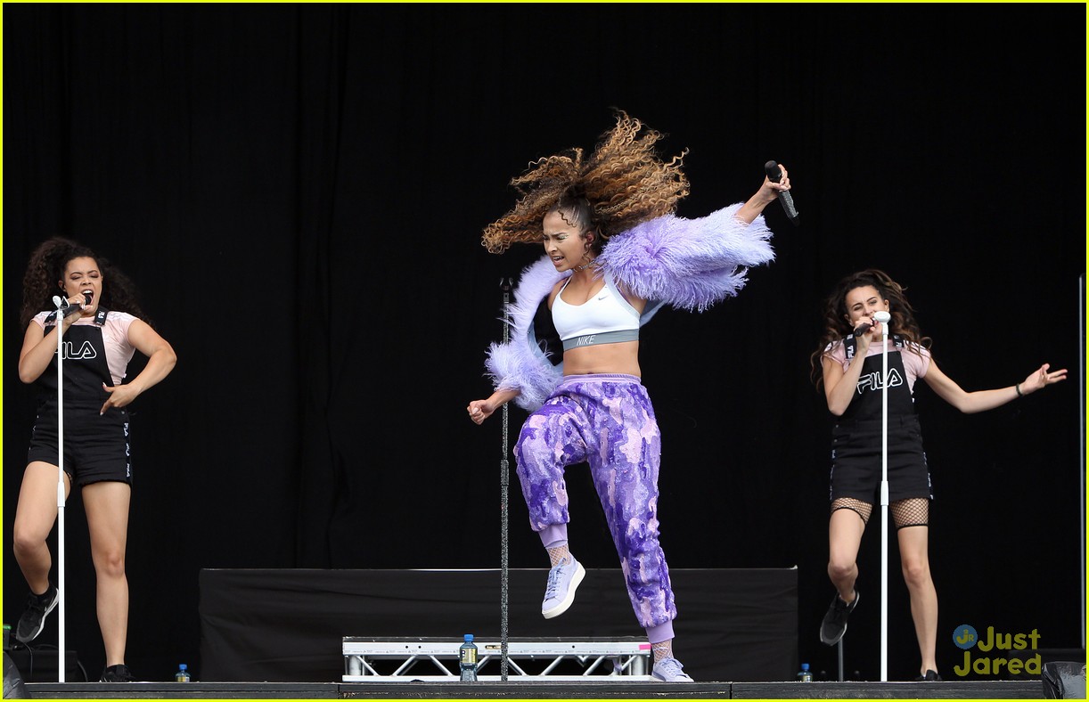 The Vamps' Brad Simpson Remembers His Very First Time at V Festival