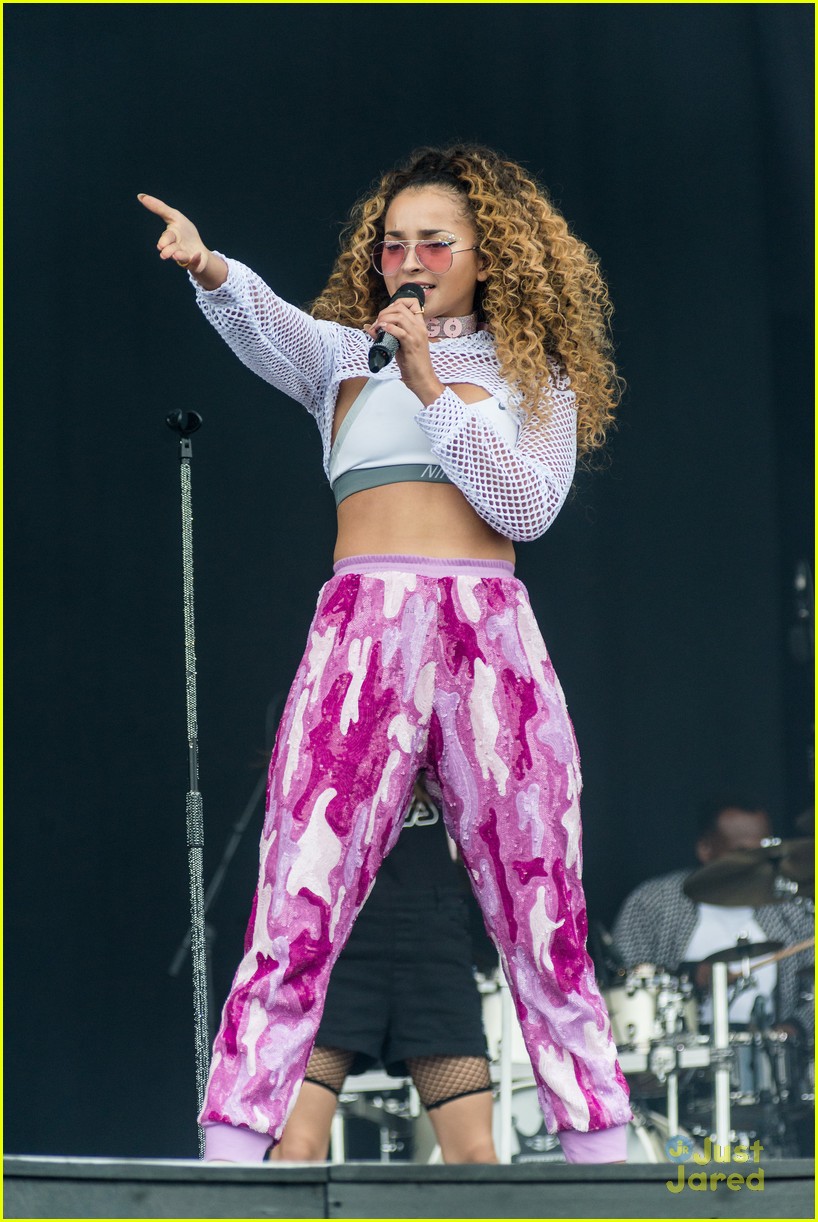 The Vamps' Brad Simpson Remembers His Very First Time at V Festival