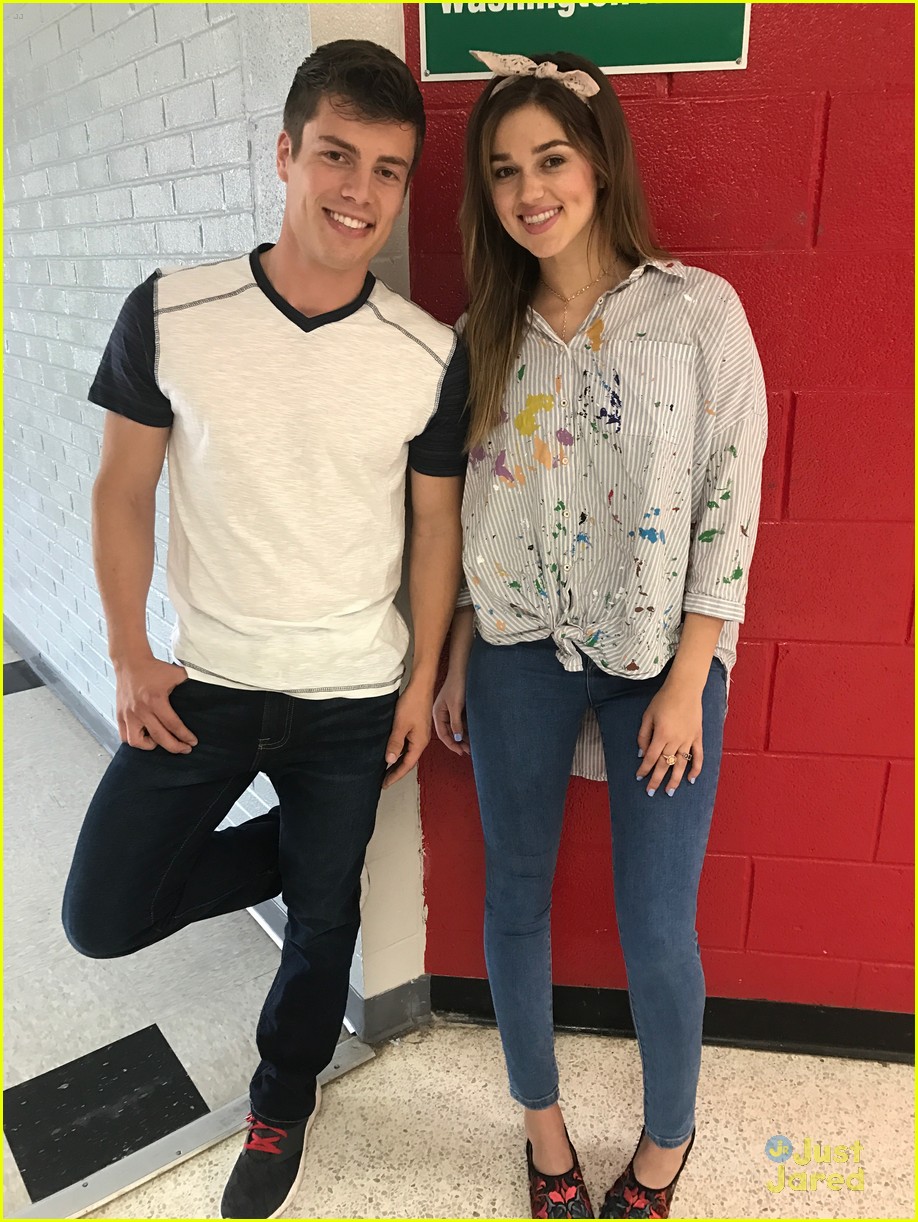 Lawson Bates Premieres 'Past The Past' Music Video (Exclusive)