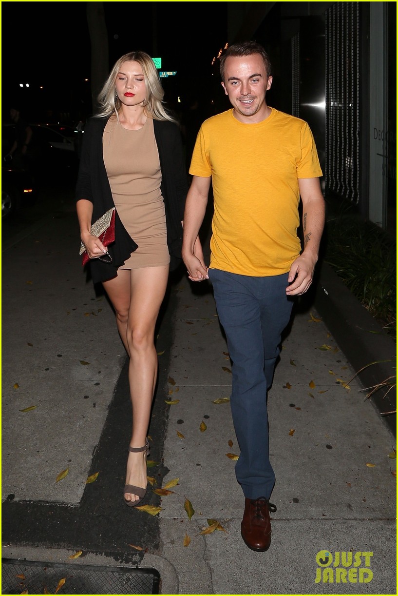 Frankie Muniz Looks So Happy with Girlfriend Paige Price!