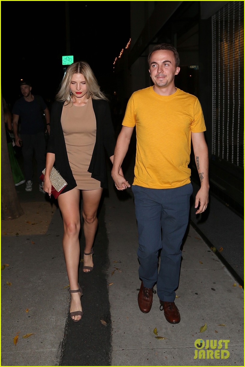 Frankie Muniz Looks So Happy with Girlfriend Paige Price!