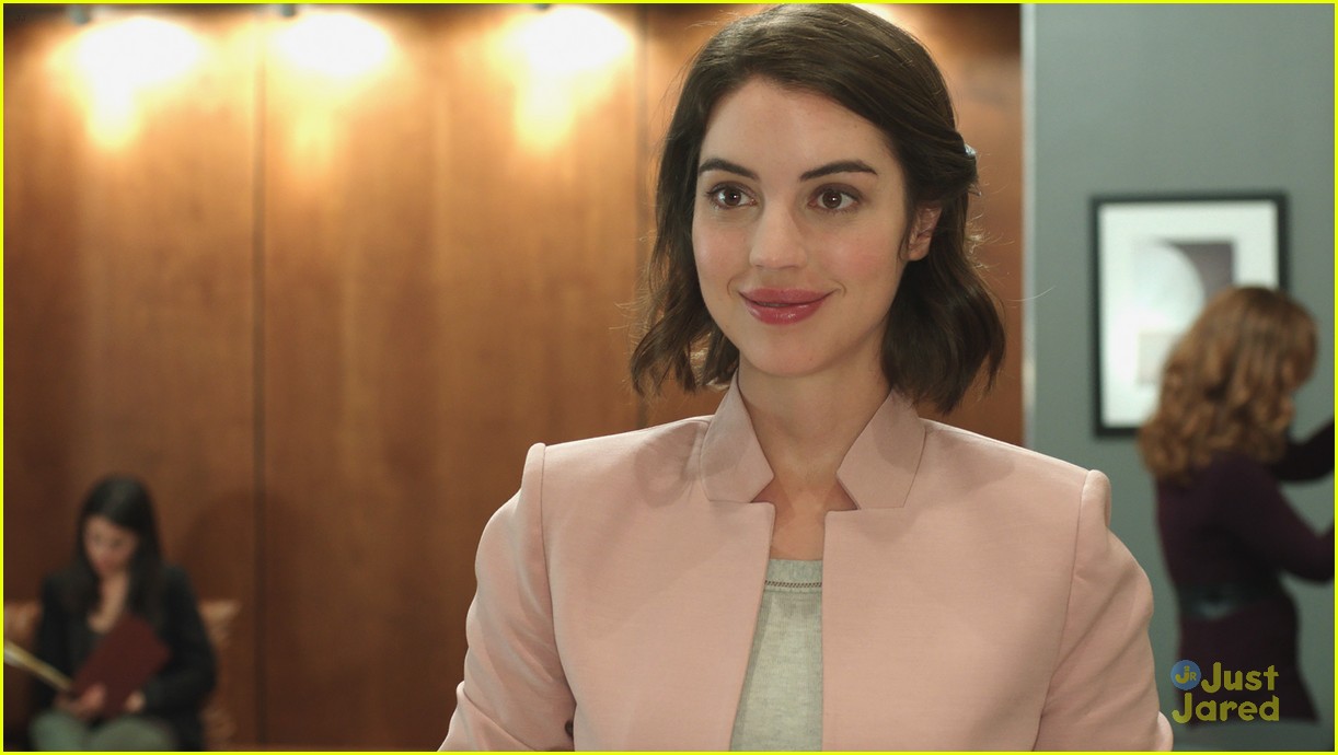 Adelaide Kane Calls 'Once Upon A Time' Character Drizella 'Very Petty'