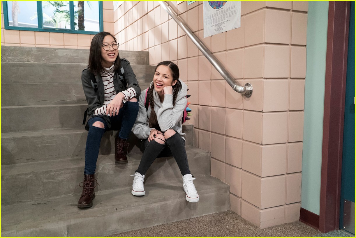 Bizaardvark's Olivia Rodrigo & Madison Hu Team Up for Instagram's 'Kind Comments' Event