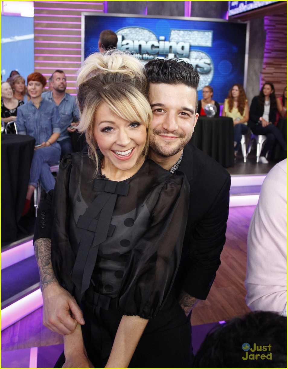 Violinist Lindsey Stirling Joins 'DWTS' & Announces Winter Album & Tour All on The Same Day!