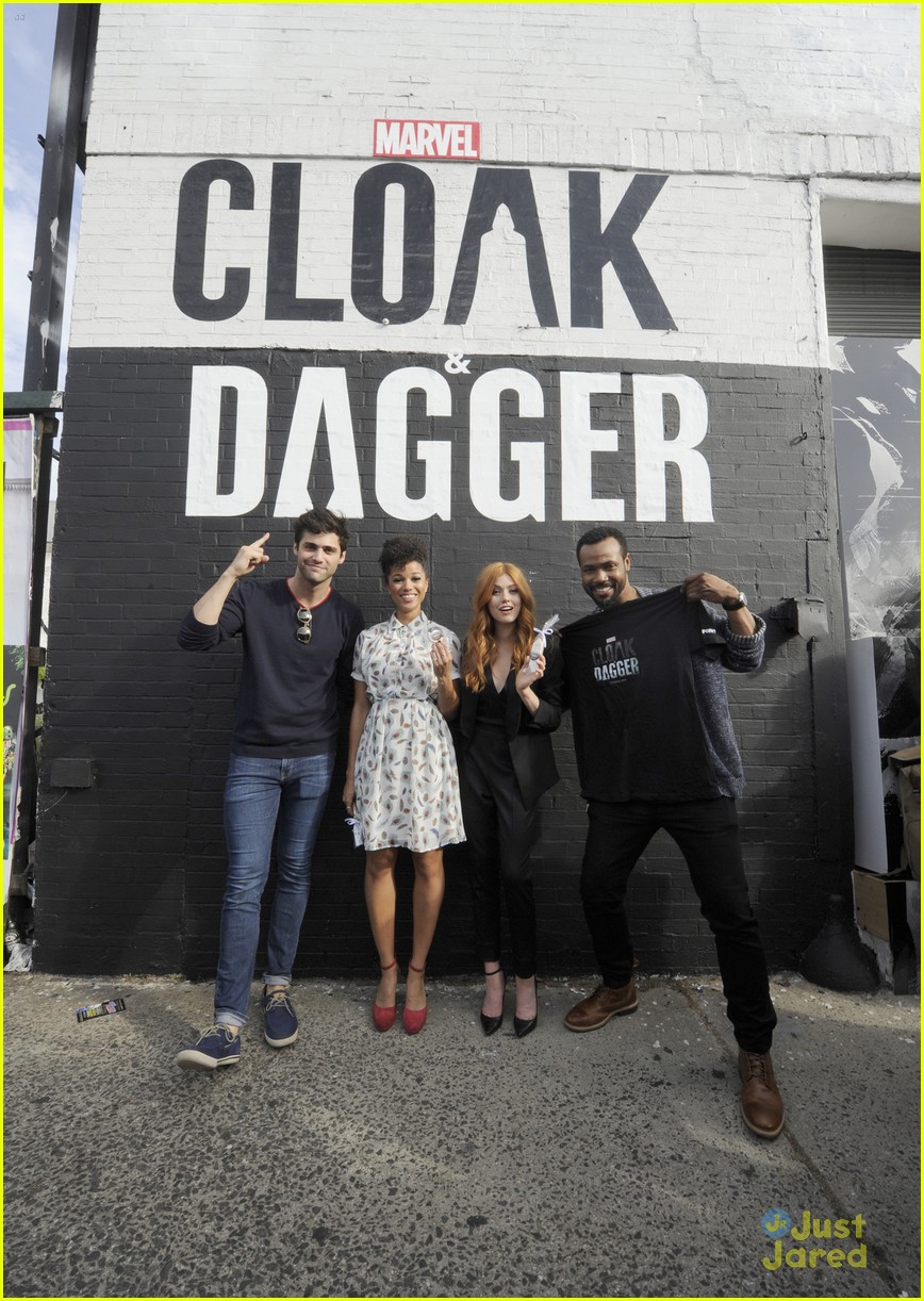 Katherine McNamara & Alisha Wainwright Are Proud of 'Shadowhunters' Repping Strong Female Leads